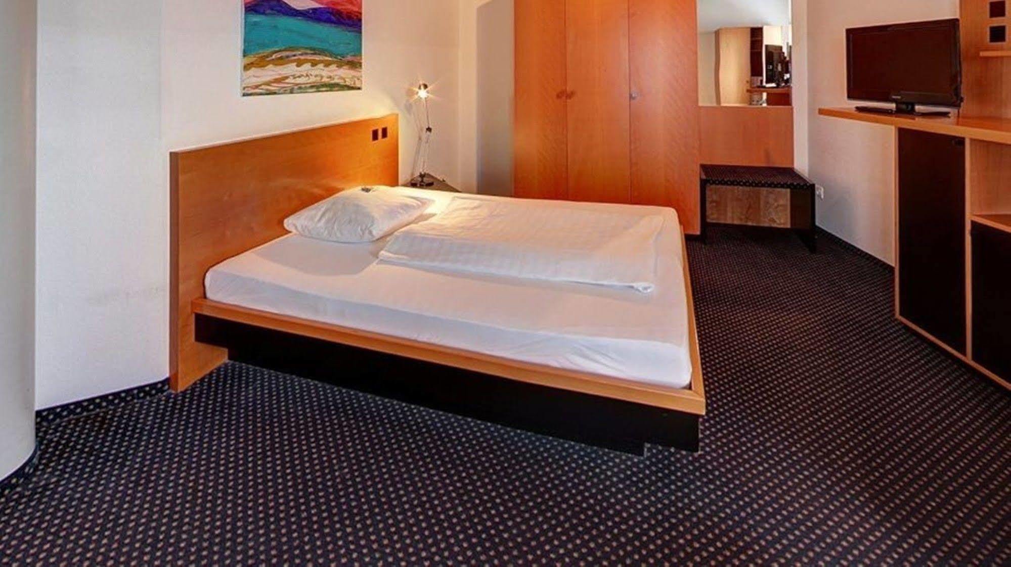 Plaza Suites Rüsselsheim Eksteriør billede